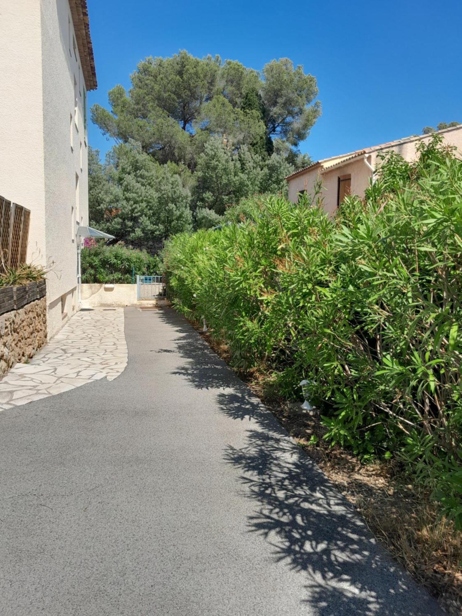 Le Mediterraneo Saint Aygulf Bagian luar foto